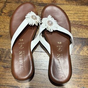 Italian Shoemakers White Daisy Sandals